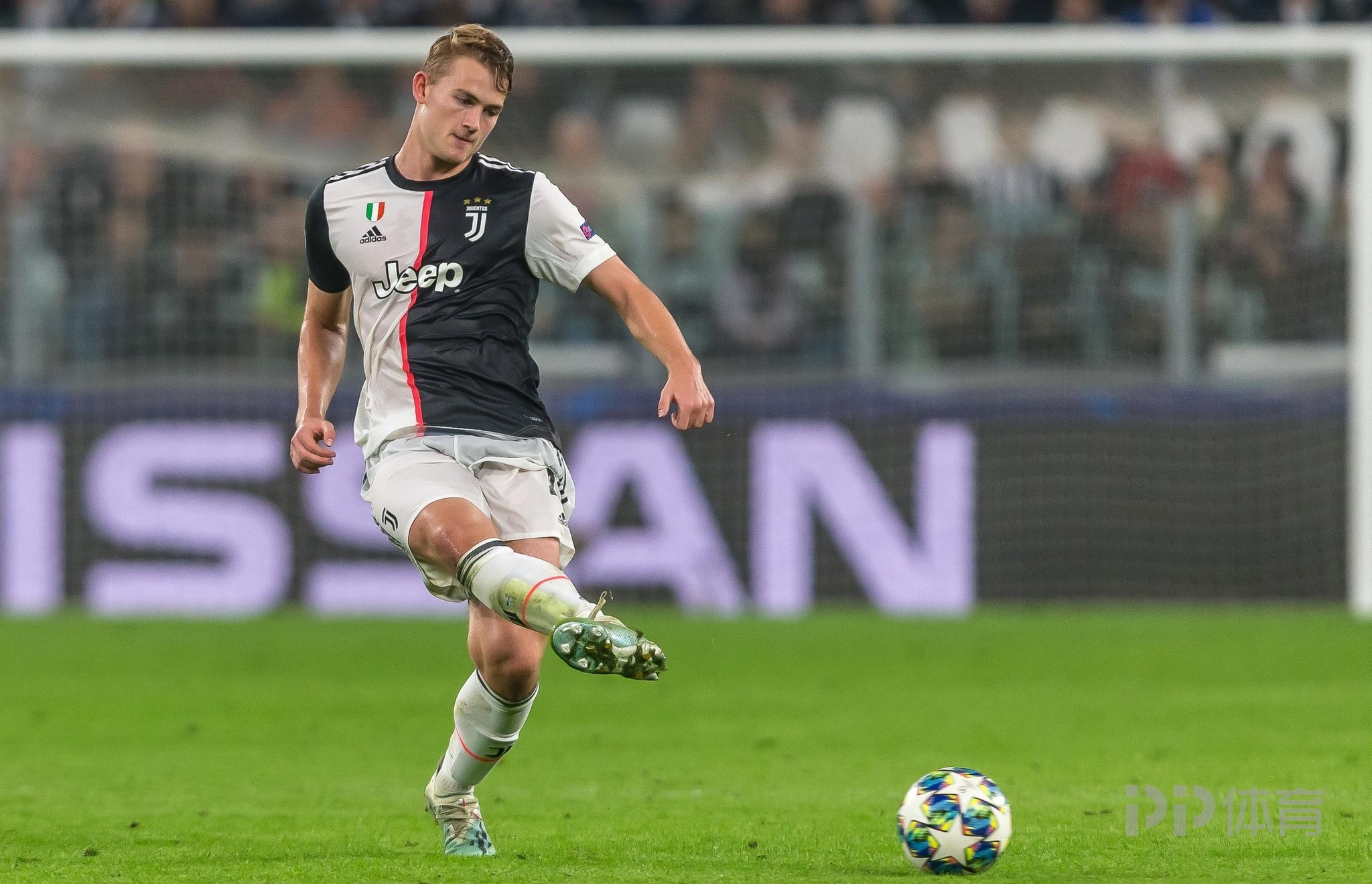 爱游戏娱乐-今晨欧篮联传出新动向；尤文图斯防线松动；管理层表态——压力陡增；年轻球员得到机会的简单介绍