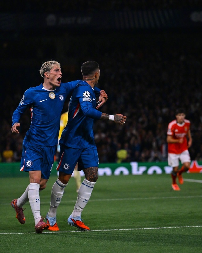 关于赛地聚焦：欧篮联转会期热度飙升，曼联单刀错失，震撼外界，身体对抗强度拉满的信息