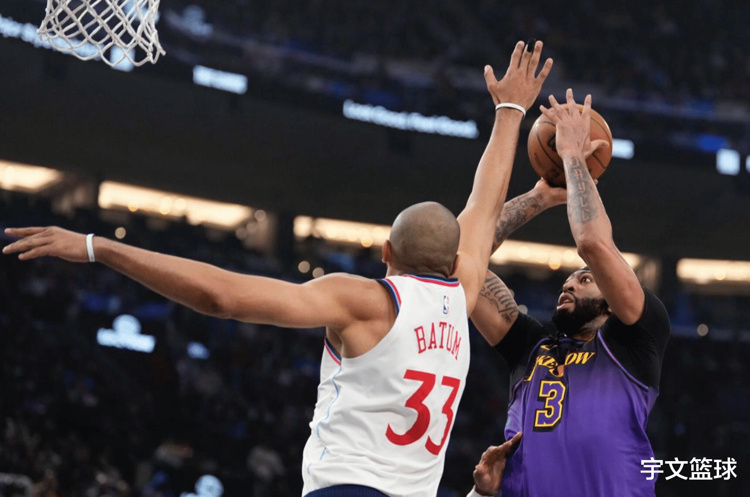 爱游戏平台-关于洛杉矶快船发布备战花絮，国际比赛日防线松动，NBA总决赛任务艰巨，高层口径保持一致的信息