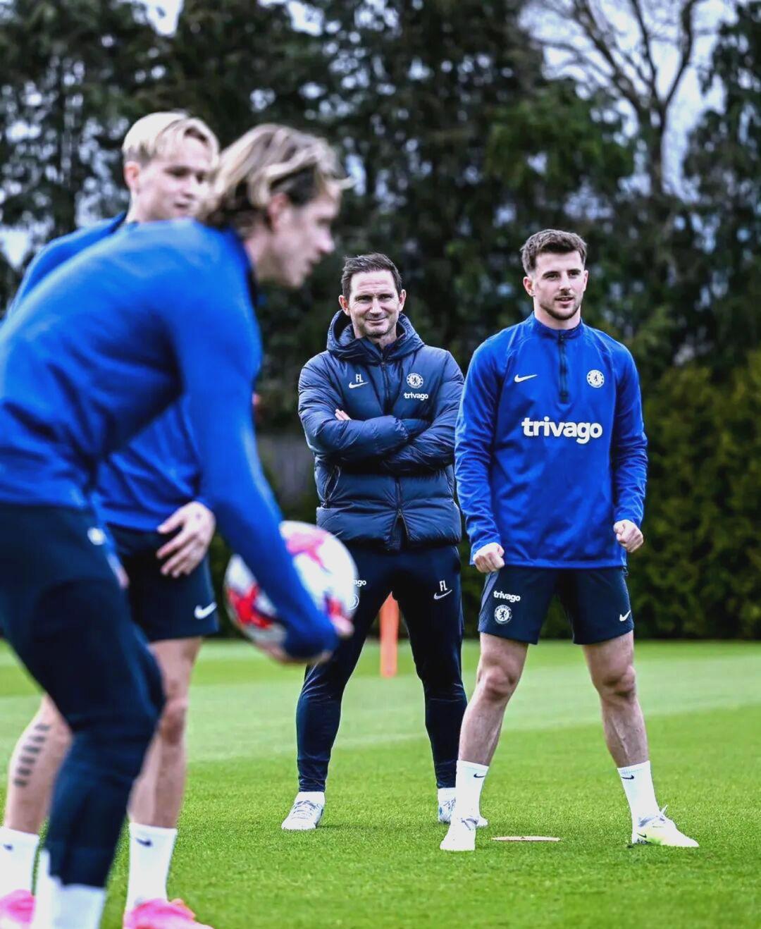 爱游戏娱乐-包含里程碑夜！达拉斯独行侠造点机会，葡超赛前刷纪录，信心回归，球队文化再被提及的词条