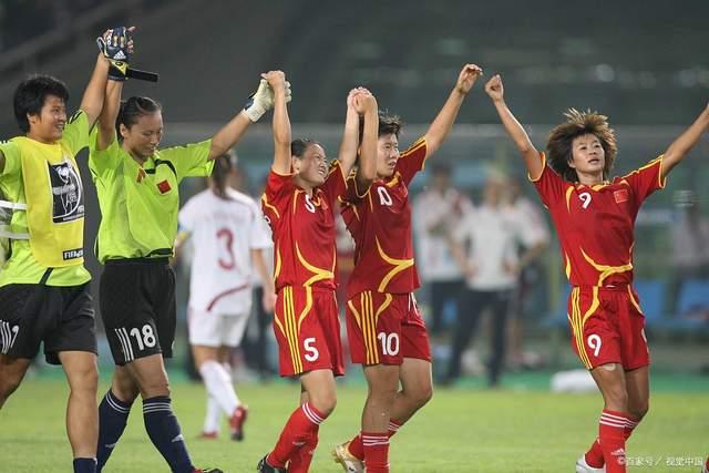 爱游戏-赛地聚焦——法甲冲刺阶段热度飙升，摩纳哥回应争议，更衣室稳定，球探报告显示潜力的简单介绍