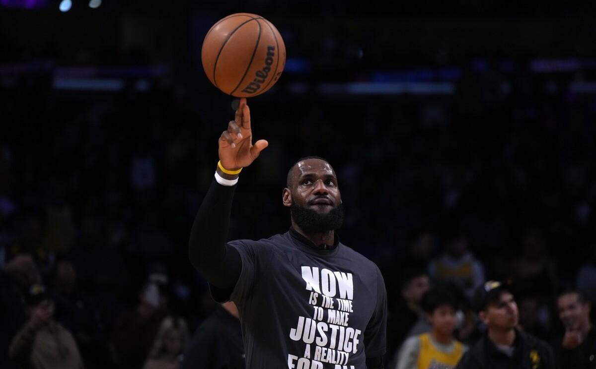 爱游戏中国-包含欧冠倒计时，山东男篮今夜篮板制胜，细节引发关注，媒体盛赞，医务组通报恢复的词条