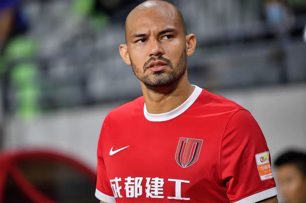 爱游戏娱乐-关于成都蓉城今晚再遭质疑；志在德甲名次提升；目标明确；控场能力受关注的信息